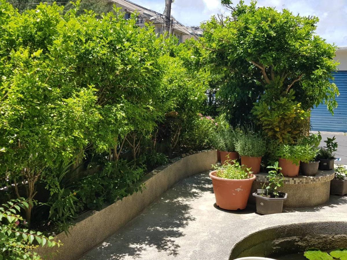 La Fleur Bnb & Restaurant Хенгчун Экстерьер фото
