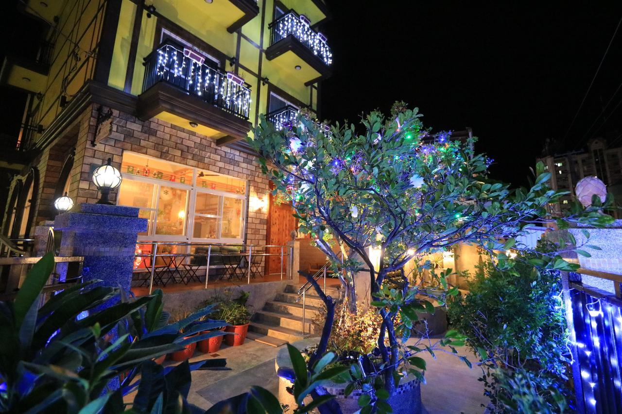 La Fleur Bnb & Restaurant Хенгчун Экстерьер фото